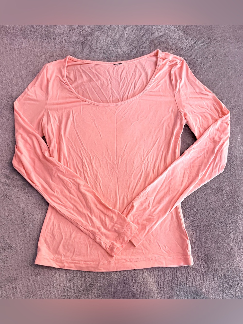 Women's Pink Long Sleeve Scoop NeckWomen's Black Long Sleeve Scoop Neck T-Shirt